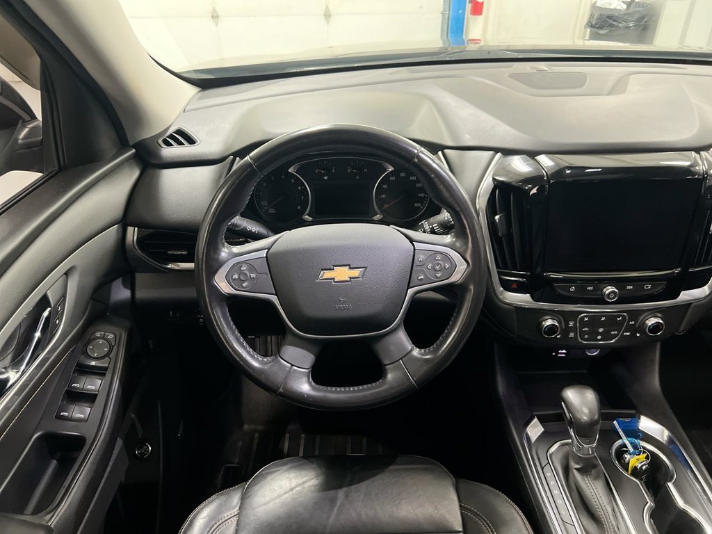 Used 2021 Chevrolet Traverse LT w/ LT Premium Package AWD/4WD image 11