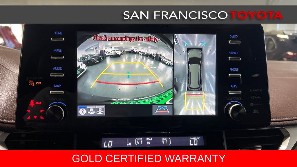 Certified 2022 Toyota Sienna Platinum image 32