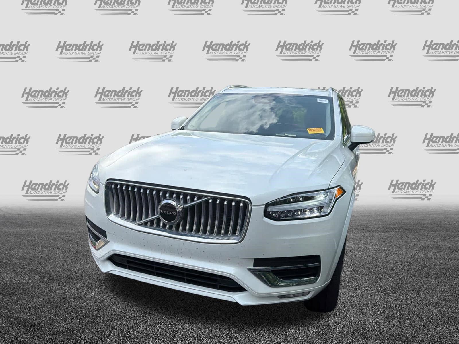 Used 2025 Volvo XC90 B5 Core AWD/4WD image 5