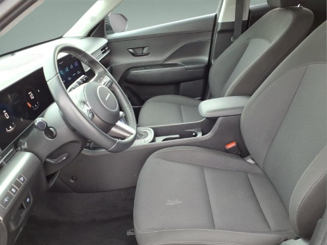 Used 2026 Hyundai Kona SEL Sport FWD image 11