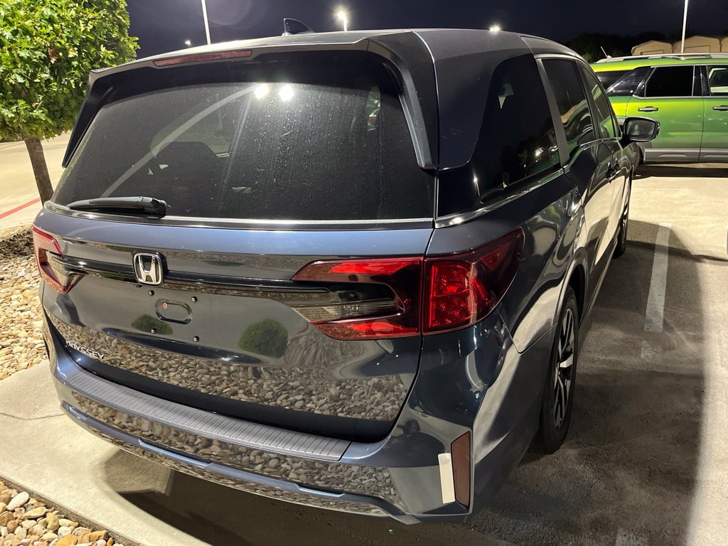 Used 2025 Honda Odyssey EX-L image 3