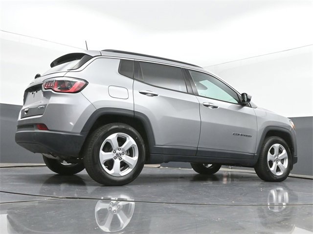 Used 2019 Jeep Compass Latitude image 36