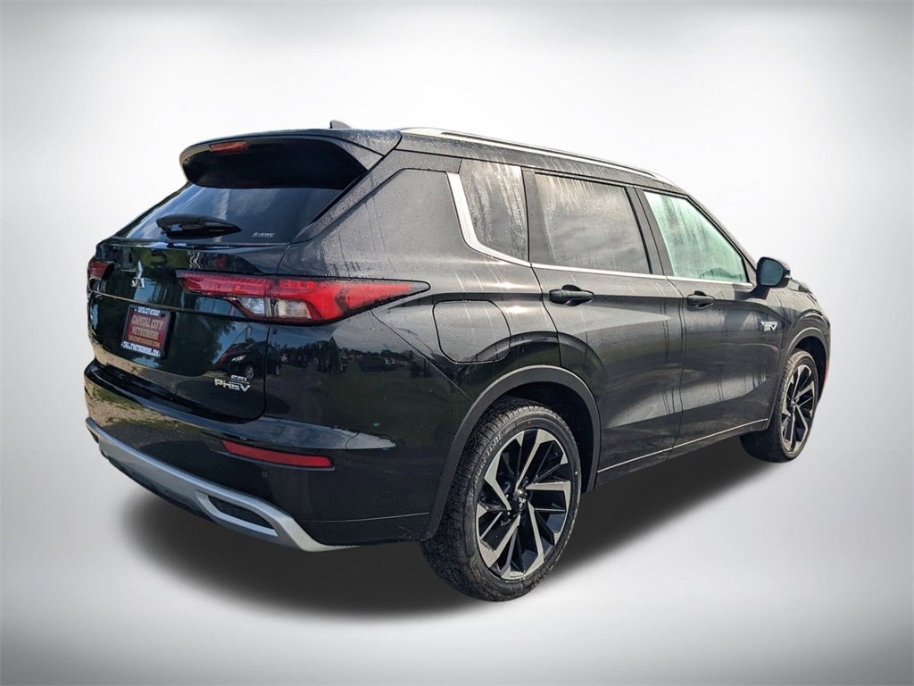 New 2025 Mitsubishi Outlander SEL image 4