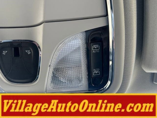 Used 2019 Jeep Cherokee Limited w/ Trailer Tow Group AWD/4WD image 21