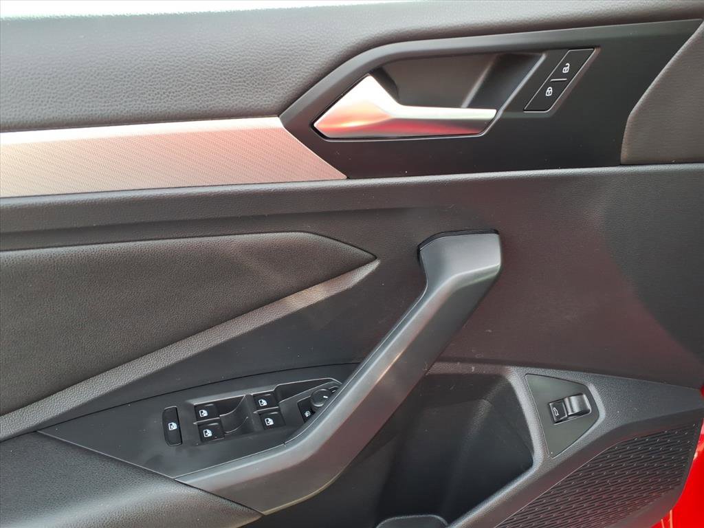 Used 2020 Volkswagen Jetta SE w/ SE Cold Weather Package image 10