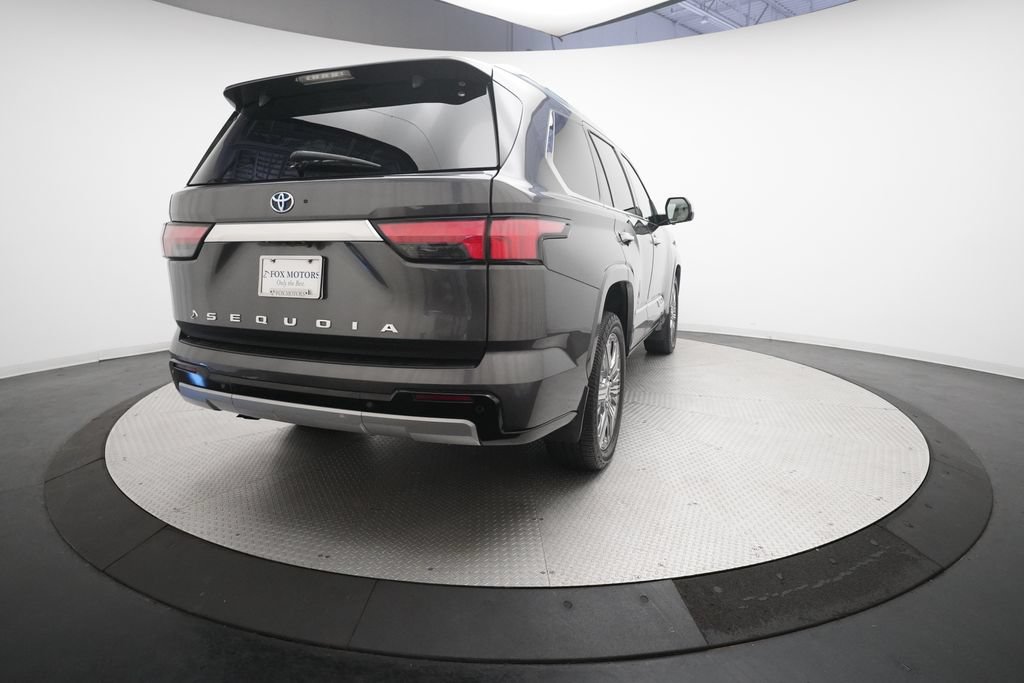 Used 2023 Toyota Sequoia Capstone AWD/4WD image 13