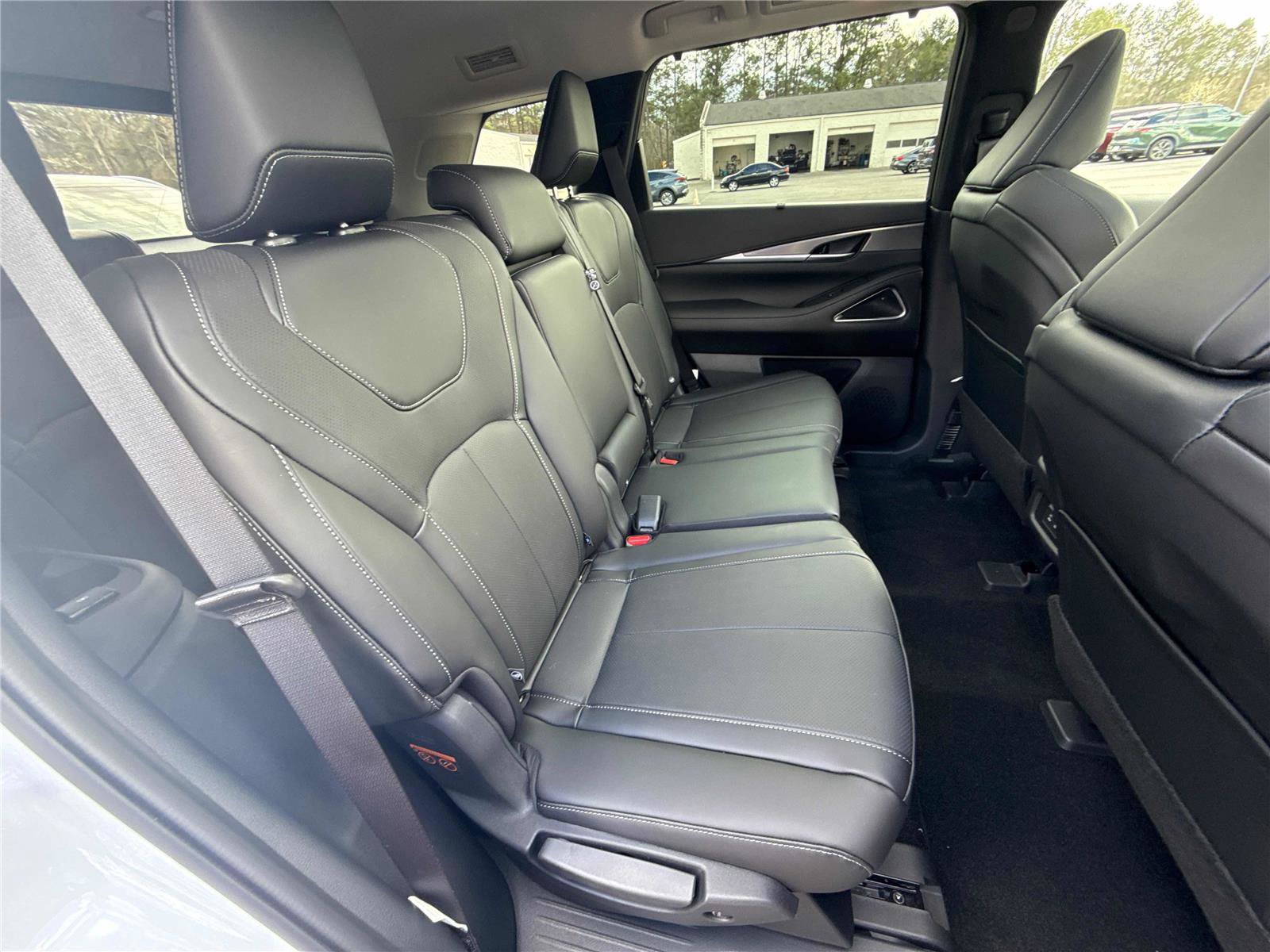 New 2026 INFINITI QX60 Luxe image 27