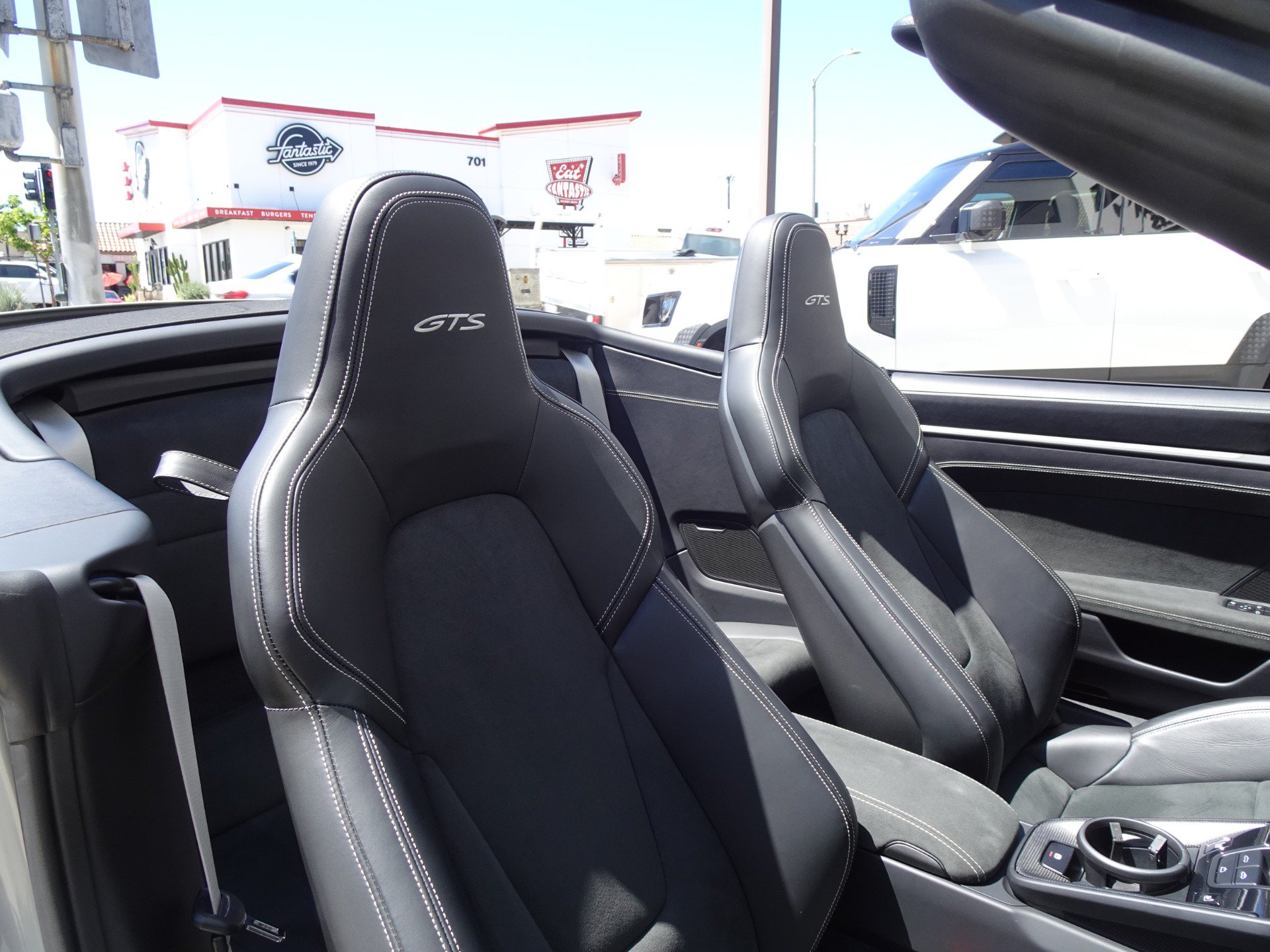 Used 2022 Porsche 911 Carrera GTS RWD image 23
