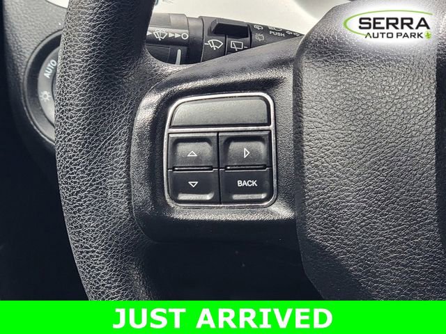 Used 2019 Dodge Journey SE image 27