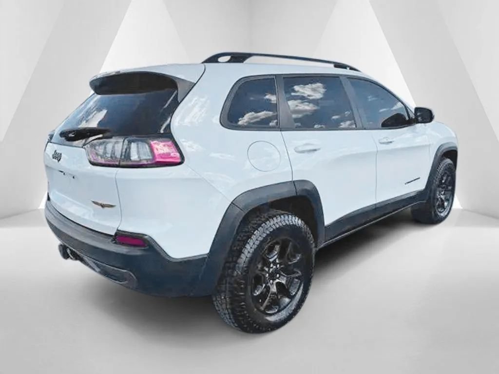 Used 2022 Jeep Cherokee Trailhawk w/ Comfort/Convenience Group AWD/4WD image 7
