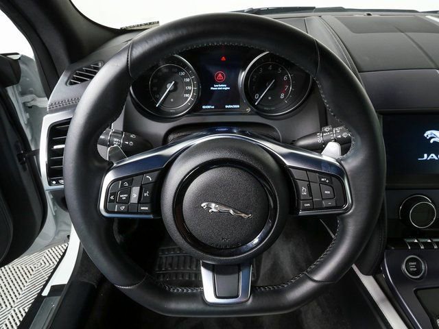 Used 2020 Jaguar F-TYPE Convertible image 9