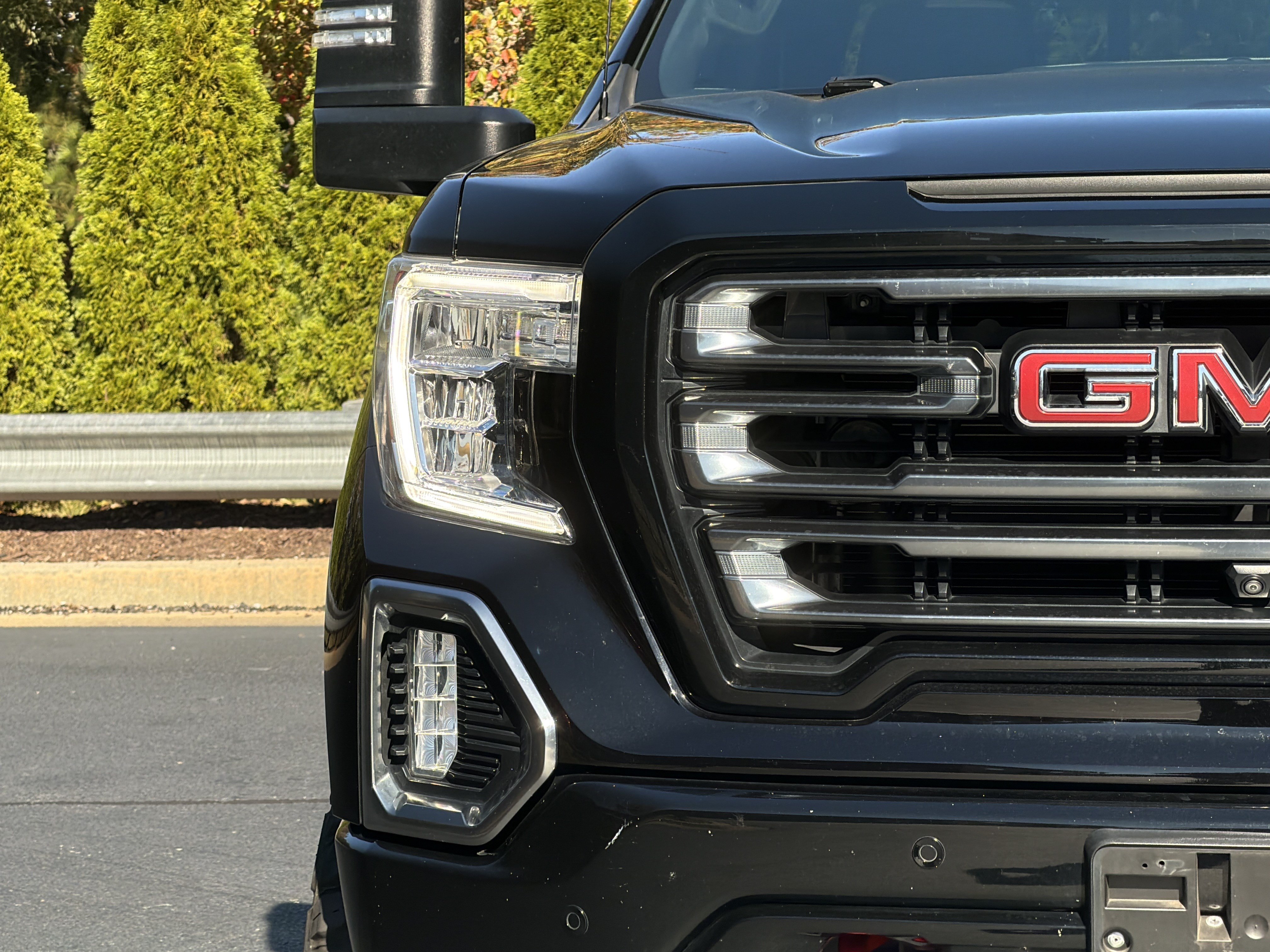 Used 2022 GMC Sierra 1500 AT4 w/ AT4 Premium Package AWD/4WD image 18