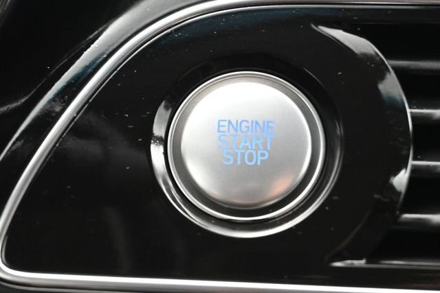 Used 2021 Genesis G70 2.0T RWD image 26