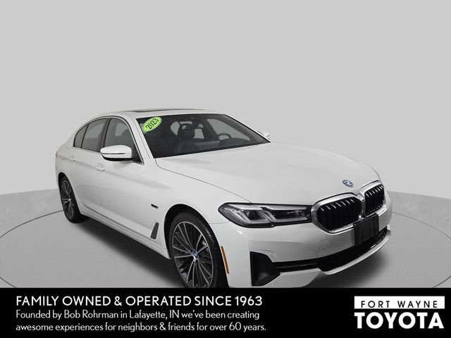 Used 2023 BMW 530e xDrive AWD/4WD image 4