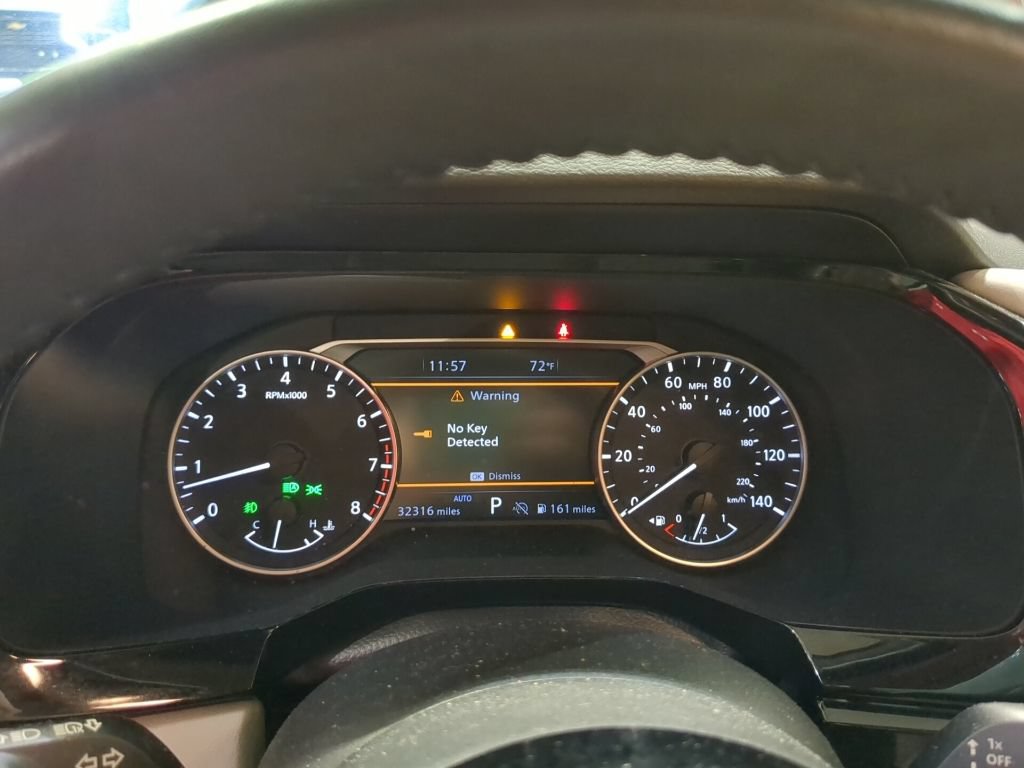 Used 2024 Nissan Pathfinder SL w/ Lighting Package (N92) AWD/4WD image 17