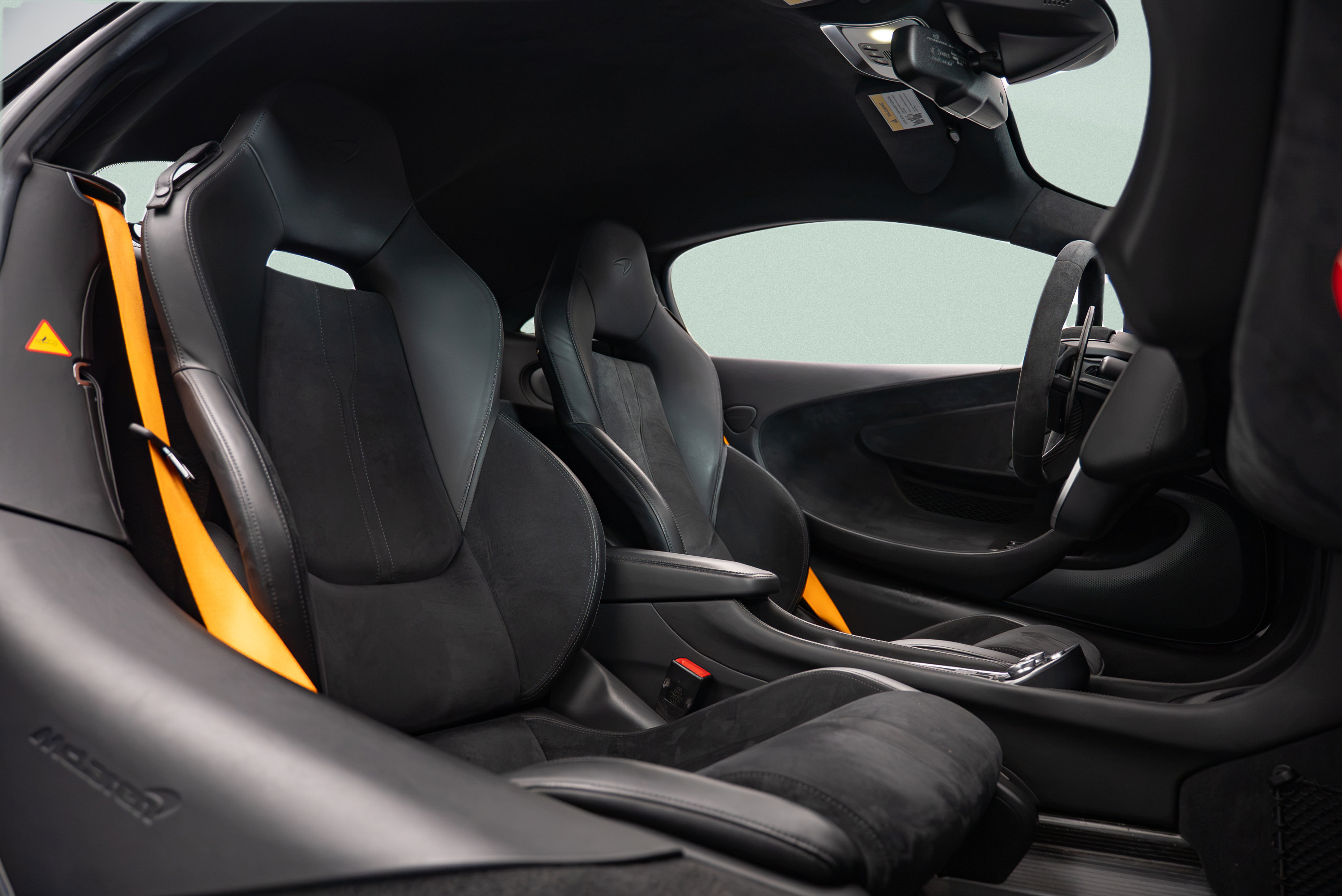 Used 2019 McLaren 600LT RWD image 10