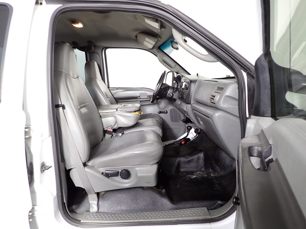 Used 2006 Ford F250 XL AWD/4WD image 32