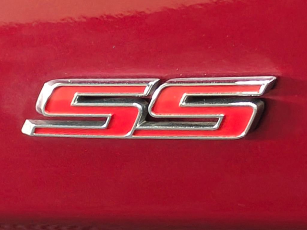 Used 2021 Chevrolet Camaro SS w/ Wild Cherry Design Package 2 RWD image 60