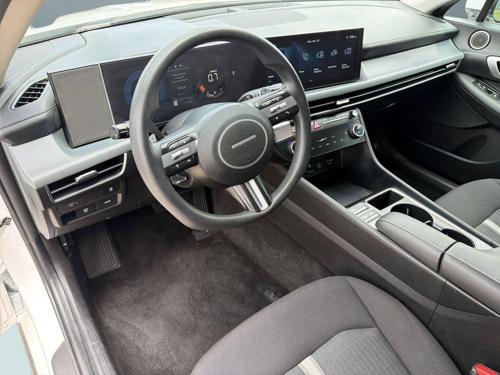 Used 2025 Hyundai Sonata SEL image 4