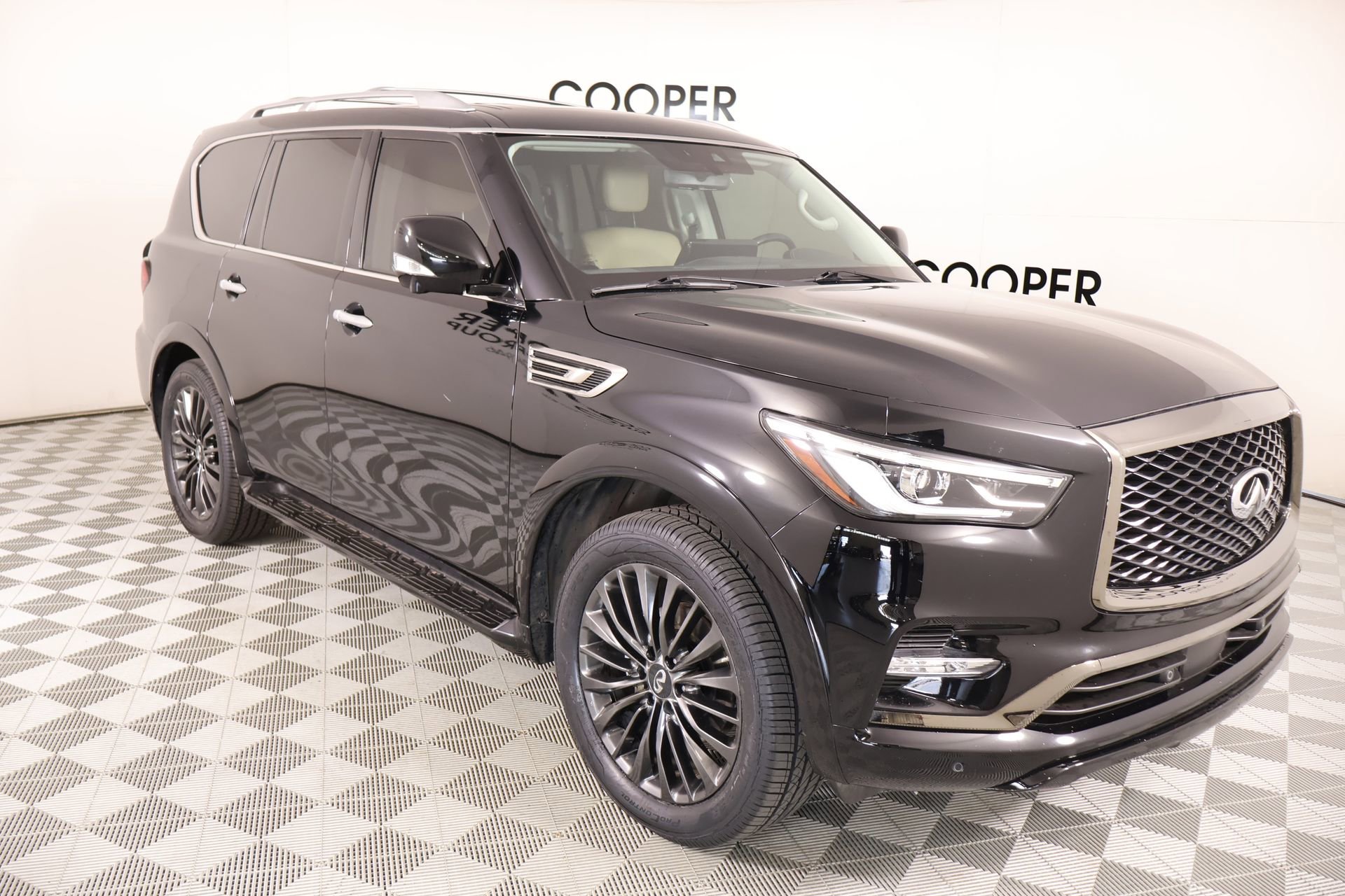 Used 2022 INFINITI QX80 Premium Select w/ Cargo Package