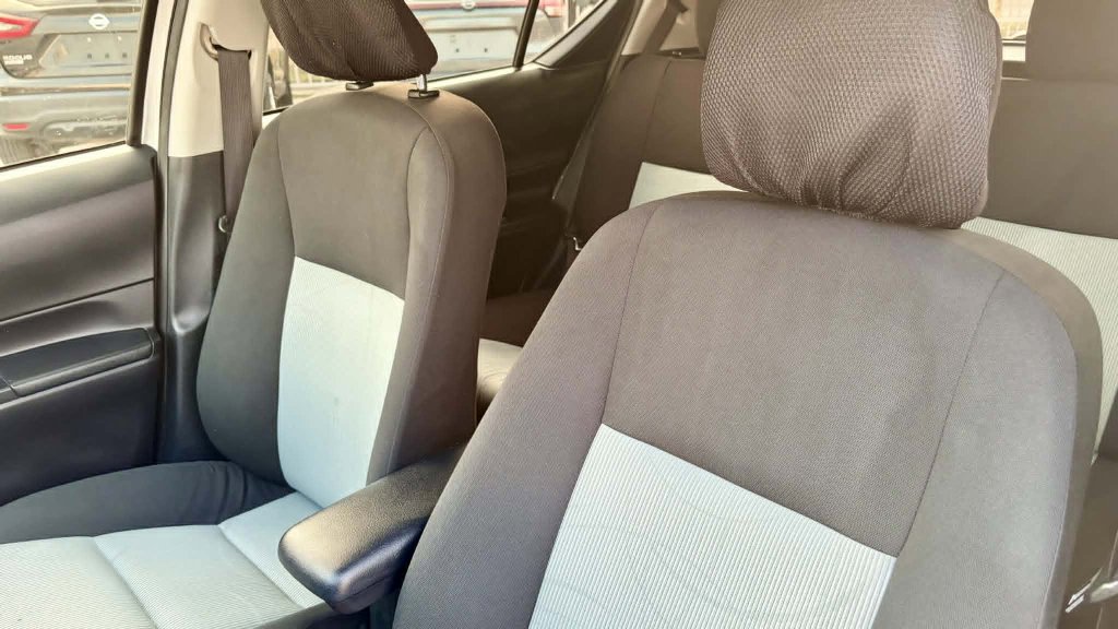 Used 2016 Toyota Prius C Three FWD image 10