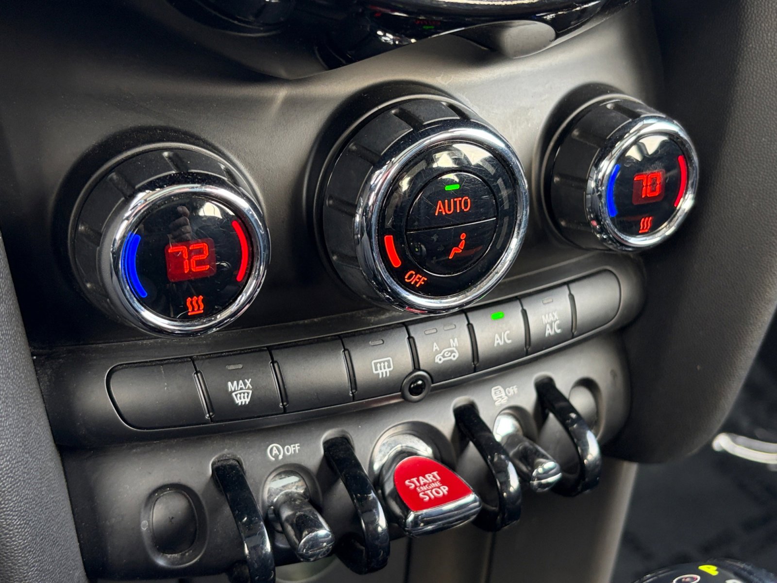 Used 2015 MINI Cooper 2-Door Hardtop image 17