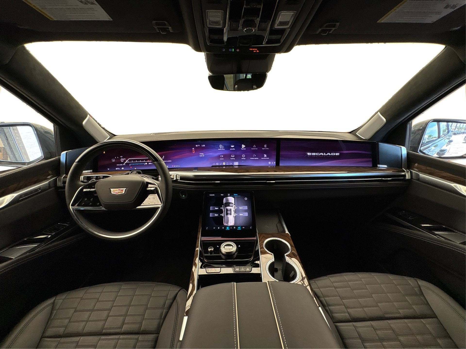 New 2026 Cadillac Escalade Platinum Sport AWD/4WD image 23