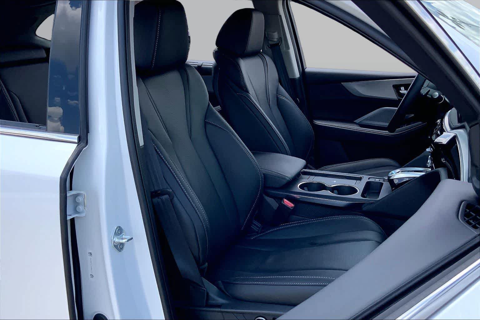 Used 2026 Acura MDX w/ Technology Package FWD image 9