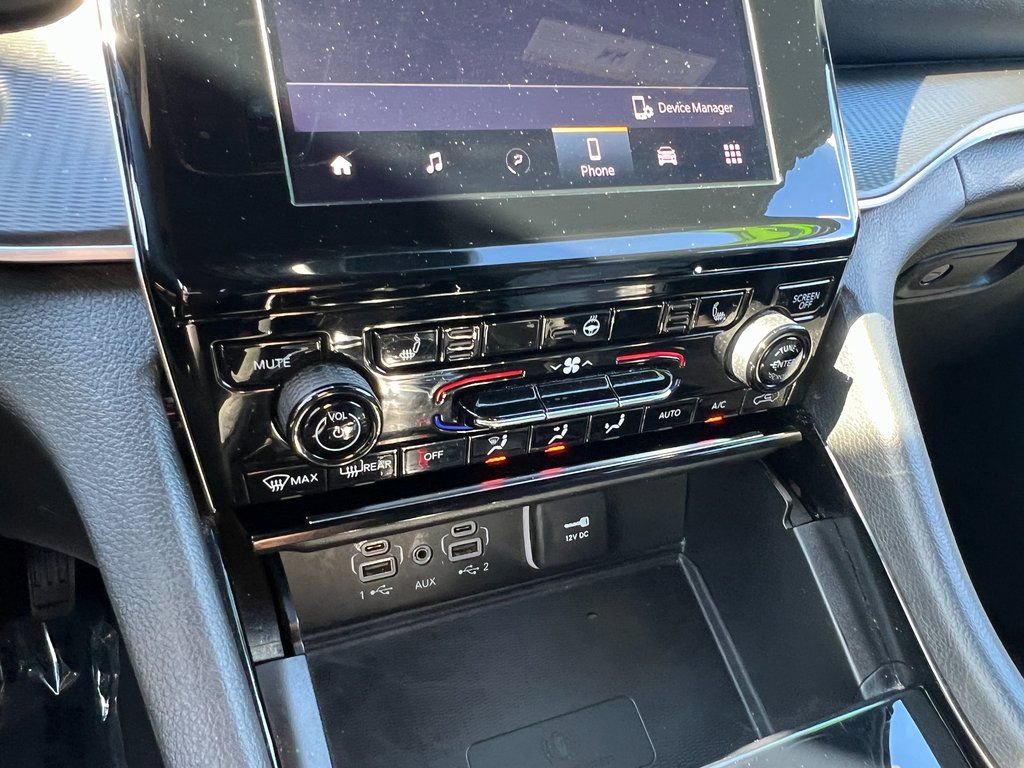 Certified 2023 Jeep Grand Cherokee Altitude image 30