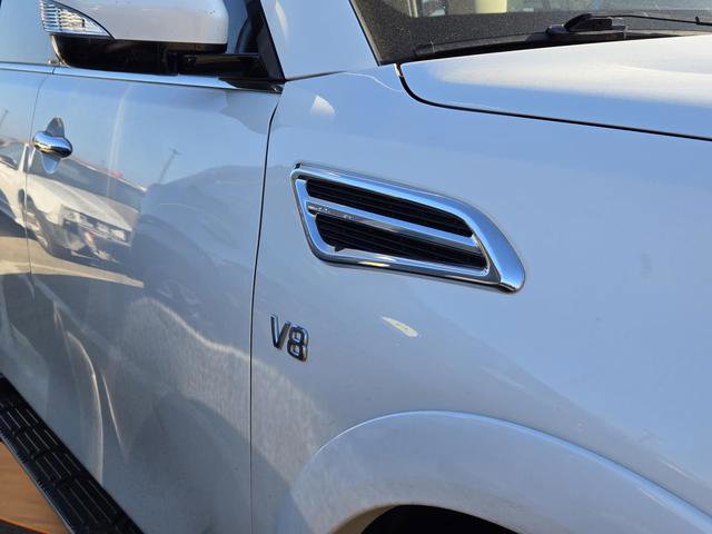 Used 2022 Nissan Armada SV w/ SV Appearance Package image 7