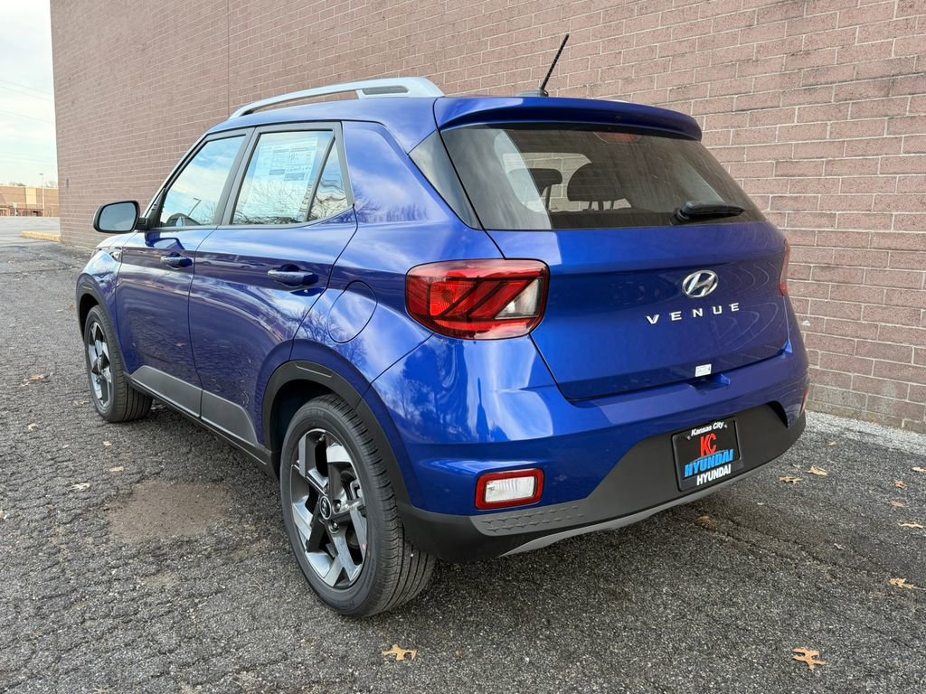 New 2026 Hyundai Venue SEL image 3