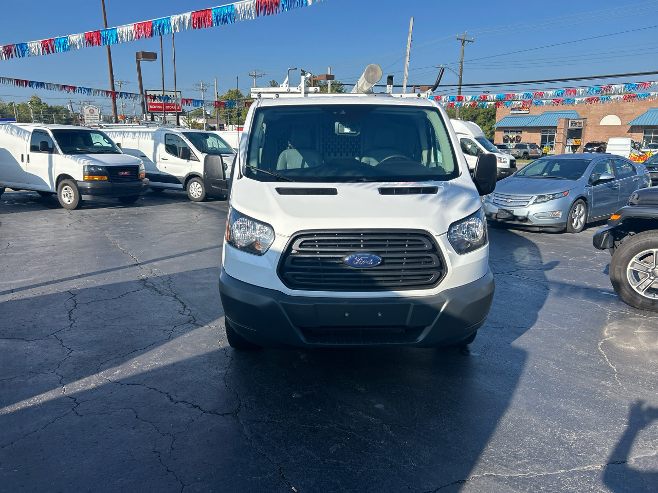 Used 2018 Ford Transit 250 130 Low Roof image 5