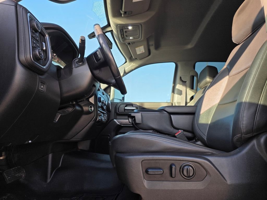 Used 2022 Chevrolet Silverado 2500 LTZ w/ Z71 Off-Road Package image 11