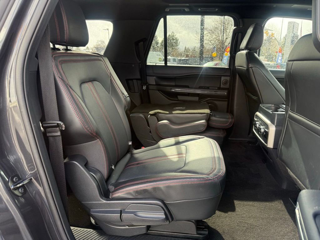Used 2022 Ford Expedition Max Limited AWD/4WD image 17