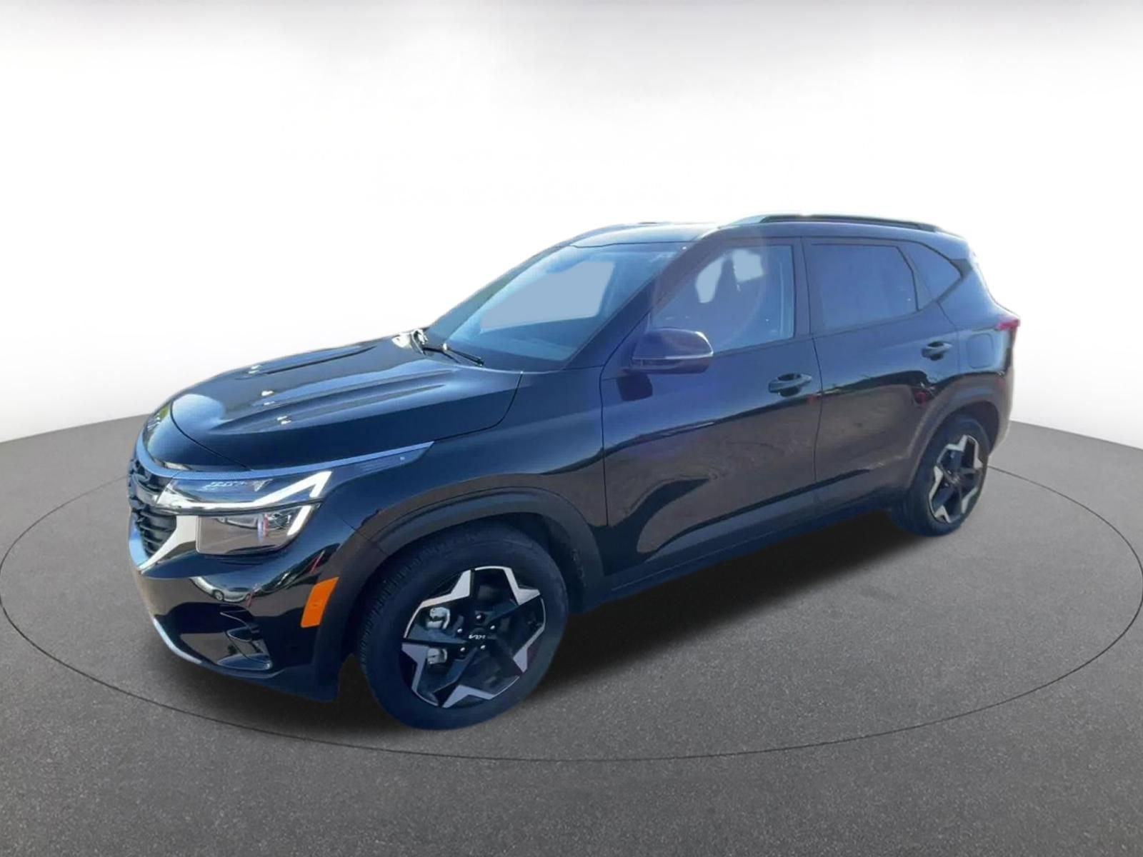 Used 2025 Kia Seltos S image 8
