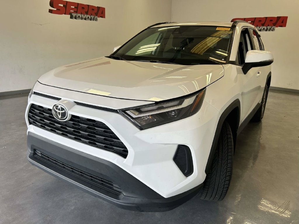 Certified 2024 Toyota RAV4 XLE w/ Convenience Package FWD image 4