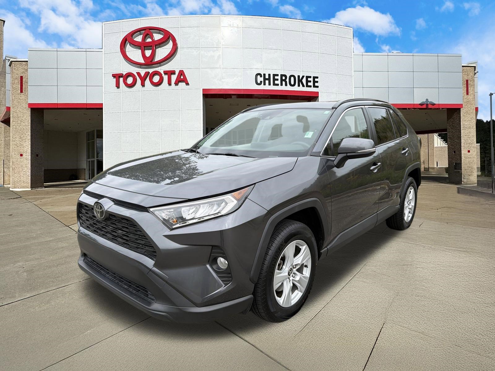 Used 2020 Toyota RAV4 XLE w/ Convenience Package AWD/4WD image 1