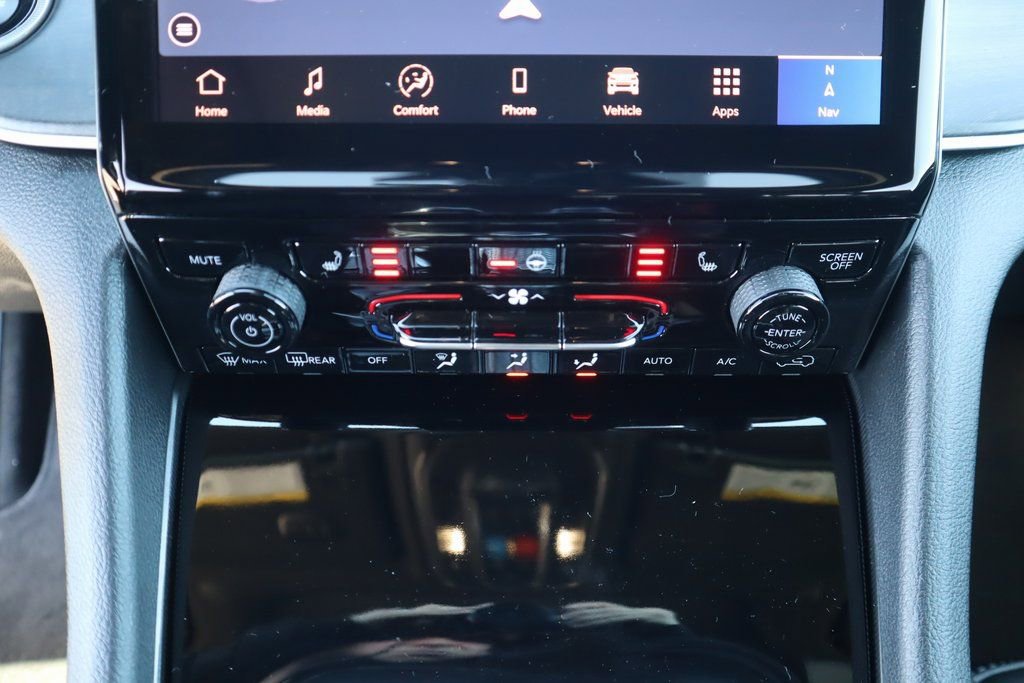 New 2025 Jeep Grand Cherokee Limited image 8