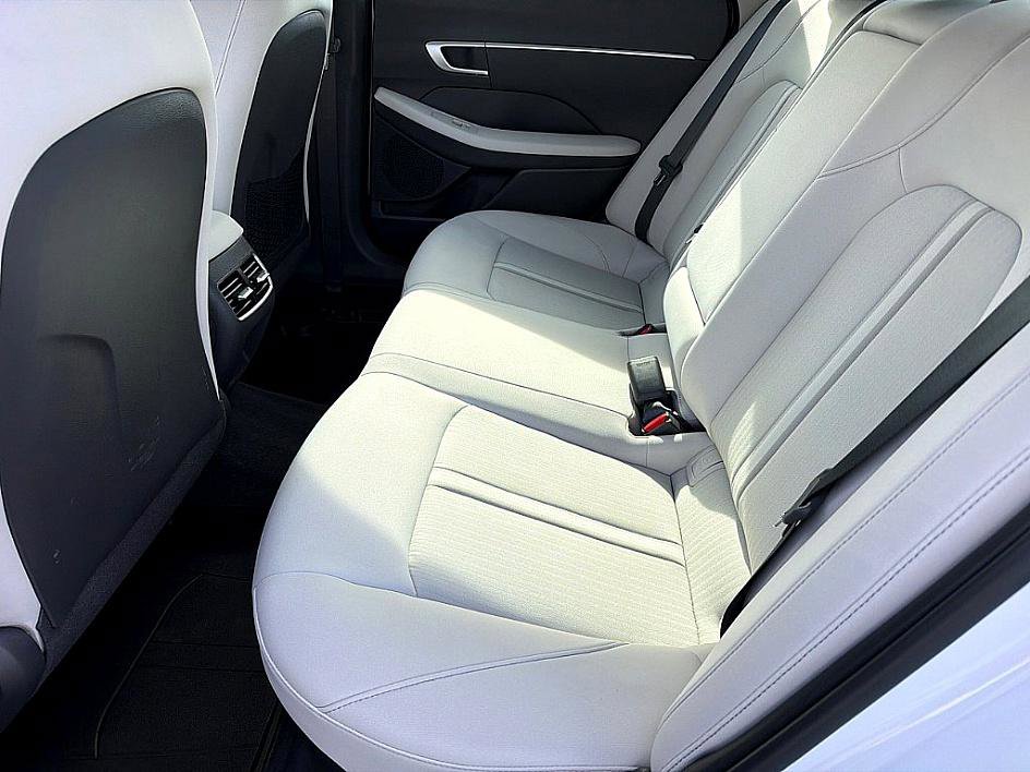Certified 2025 Hyundai Sonata SEL image 8