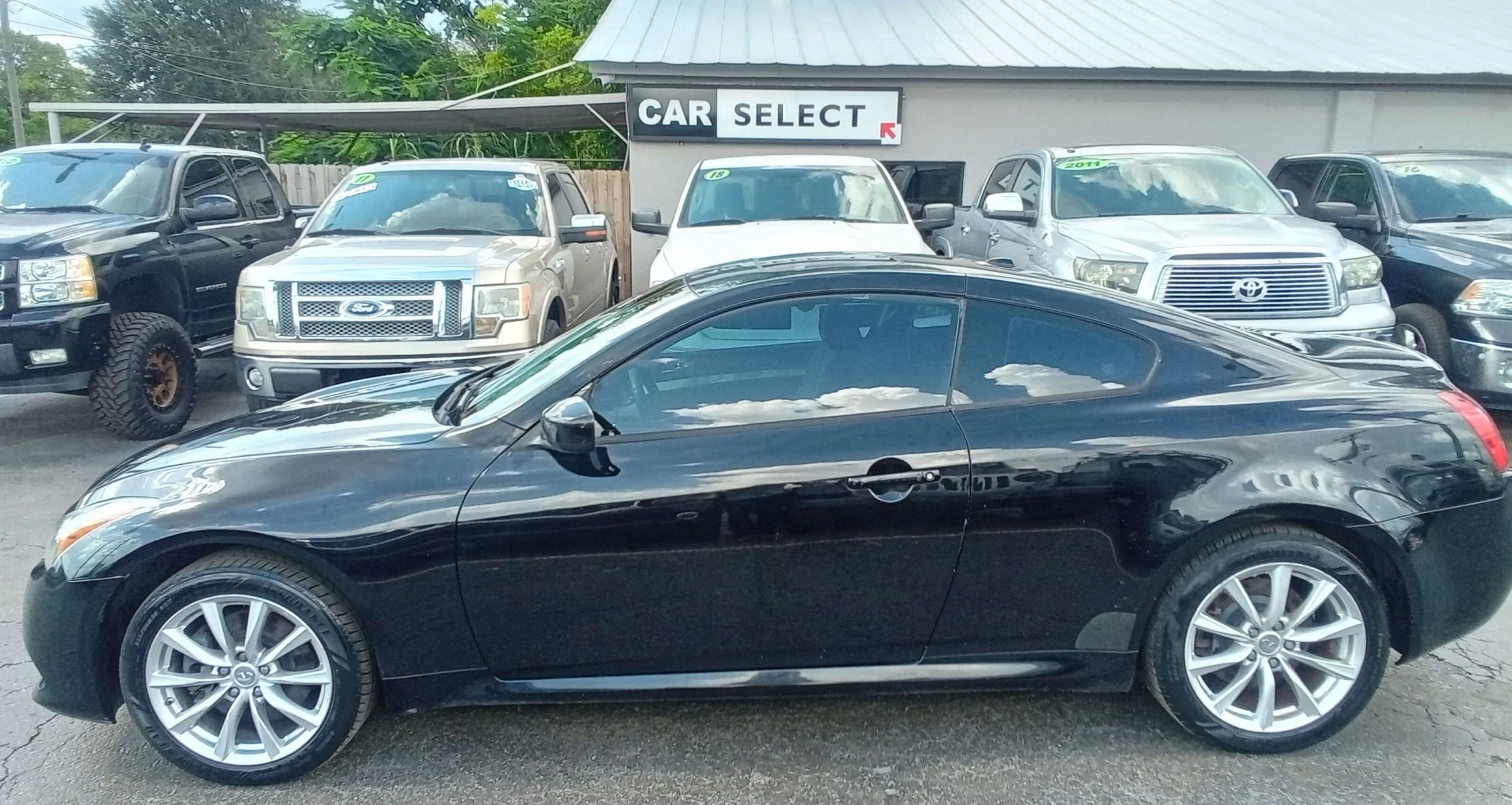 Used 2013 INFINITI G37 x Coupe w/ Premium Pkg image 8