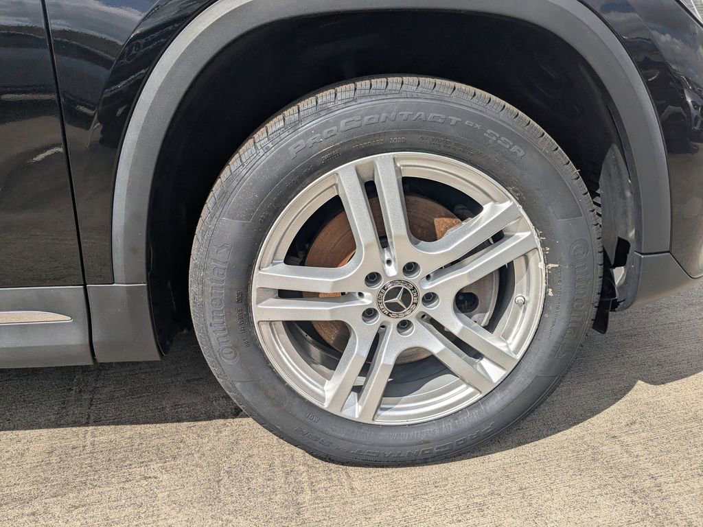 Certified 2023 Mercedes-Benz GLA 250 w/ Premium Package image 22