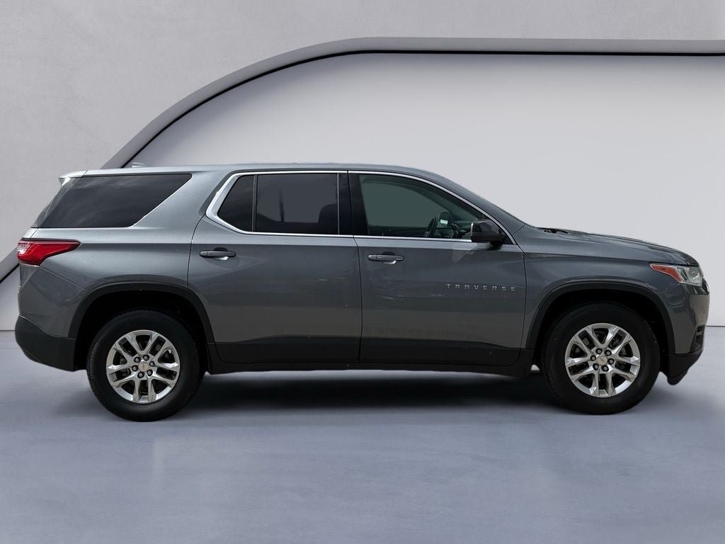 Used 2021 Chevrolet Traverse LS AWD/4WD image 6