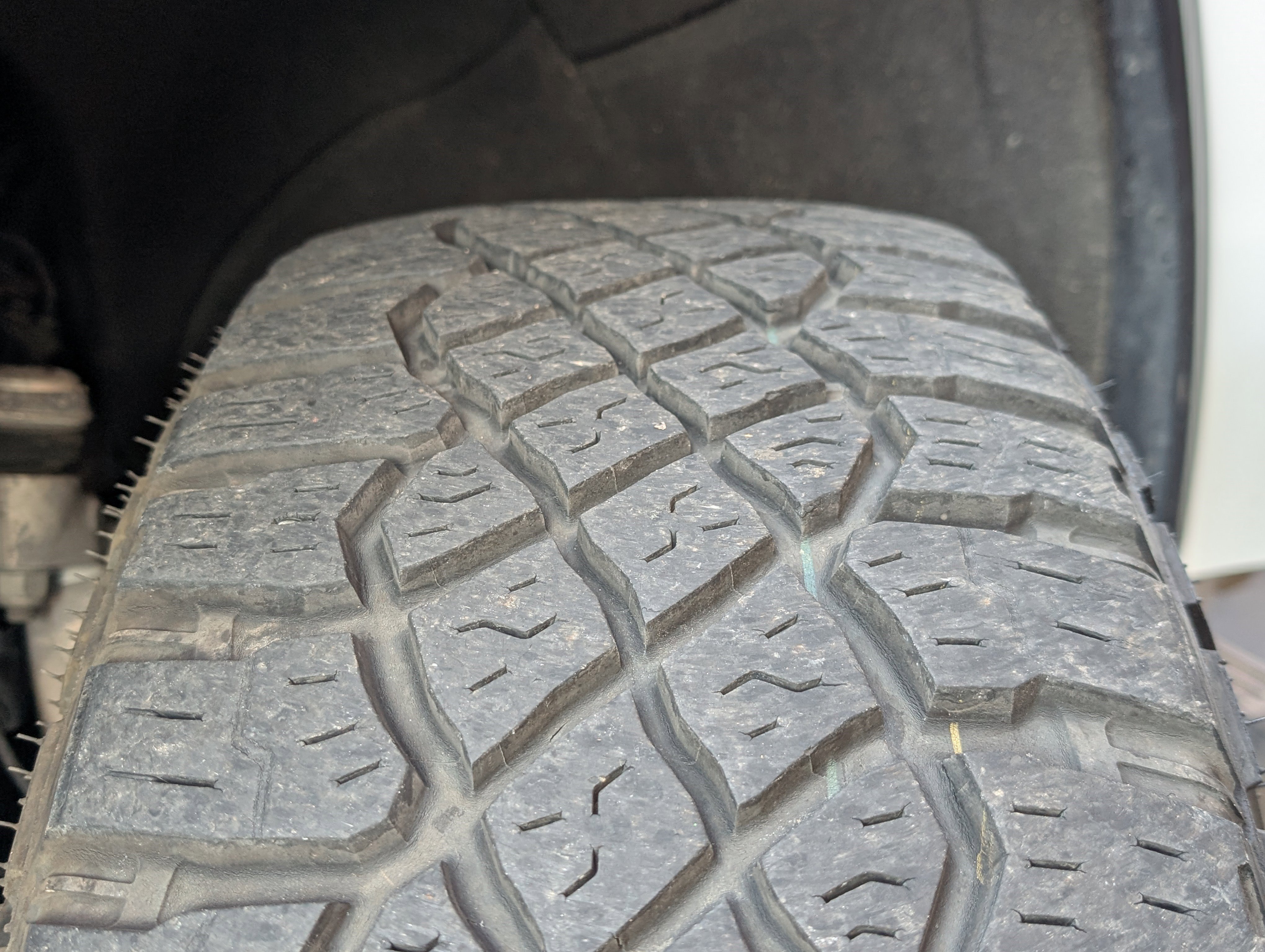 Used 2024 Chevrolet Silverado 1500 ZR2 w/ Technology Package image 38