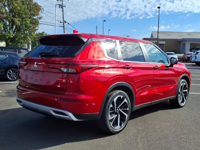 Used 2022 Mitsubishi Outlander SE FWD image 6