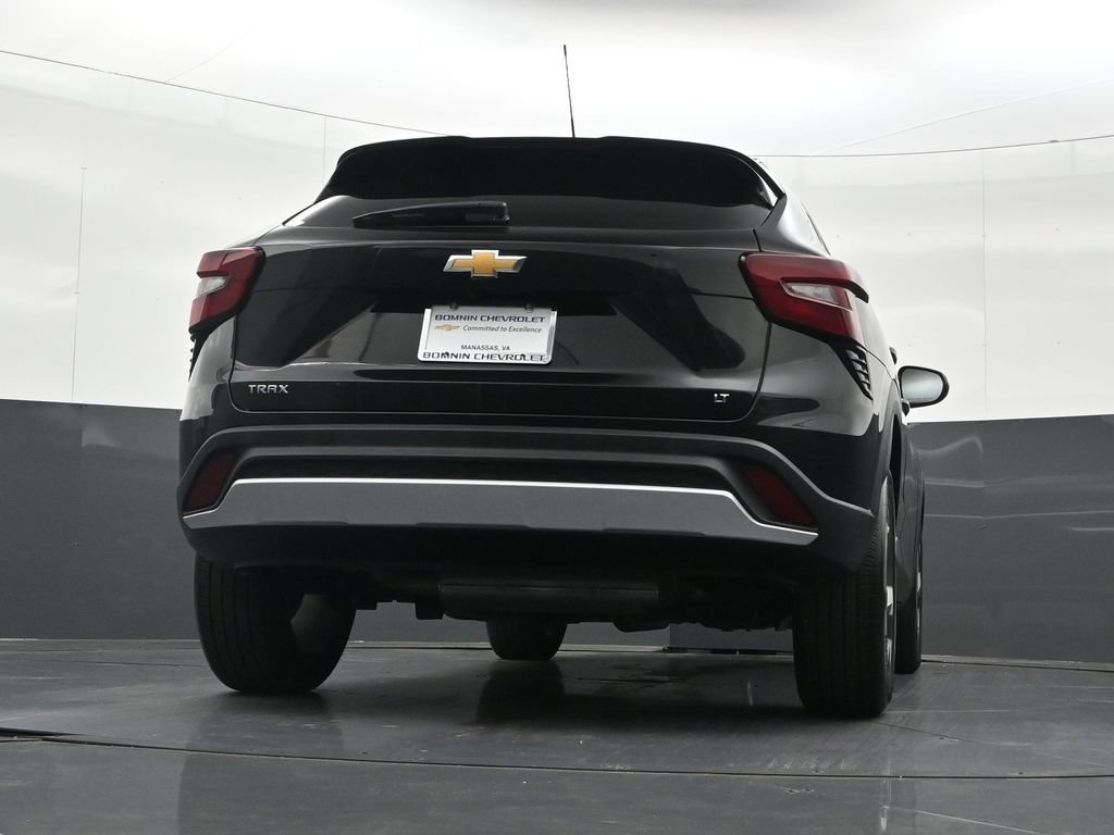 Certified 2026 Chevrolet Trax LT FWD image 33
