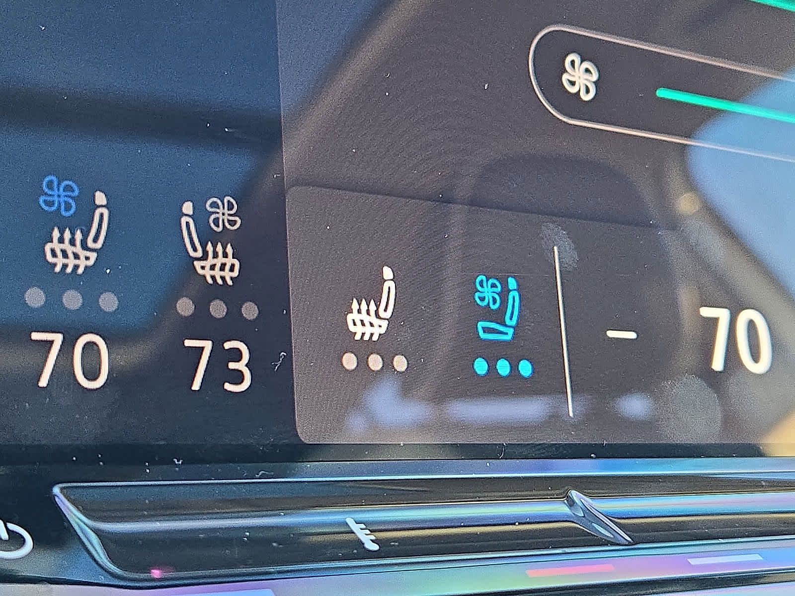 Used 2025 Volkswagen Atlas SEL Premium R-Line image 26