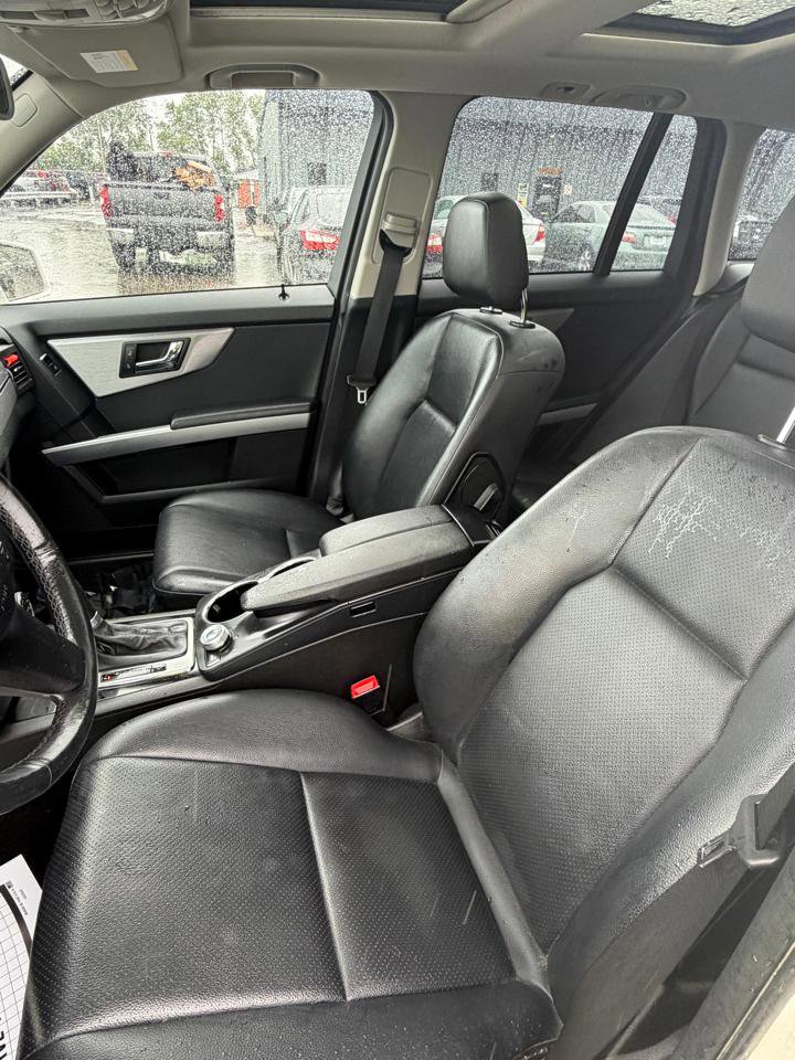 Used 2011 Mercedes-Benz GLK 350 4MATIC image 11
