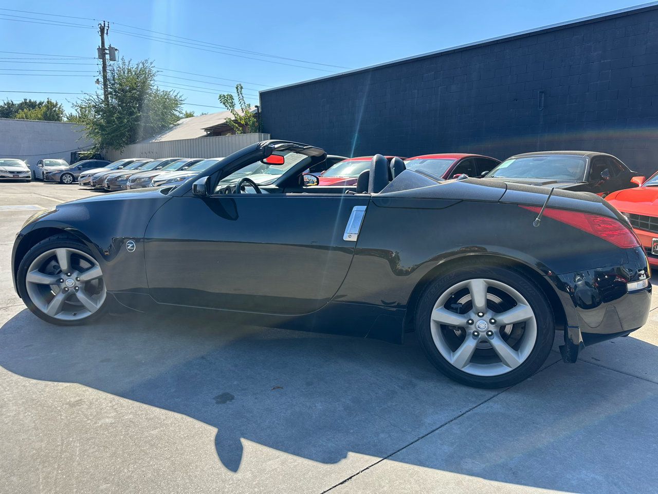 Used 2006 Nissan 350Z Touring image 11