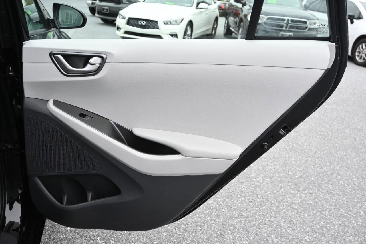 Used 2020 Hyundai Ioniq Blue FWD image 35