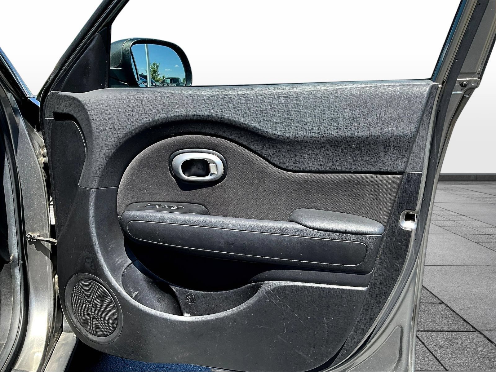 Used 2018 Kia Soul + FWD image 29